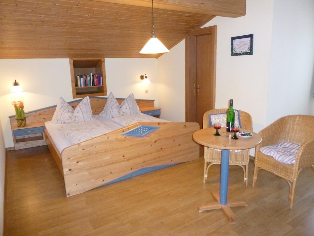 Hotel Gastehaus Fischer Eschlkam Pokoj fotografie